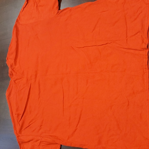 Magnum PI Tshirt xl red unisex shirt never worn - Picture 6 of 6